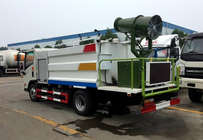 大運(yùn)多功能環(huán)境檢測(cè)抑塵車 大運(yùn)多功能環(huán)境檢測(cè)抑塵車圖片