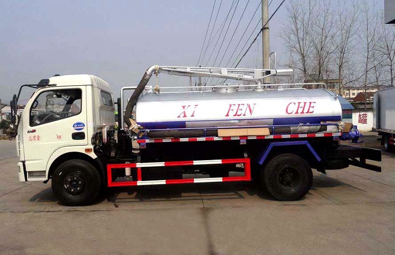 東風(fēng)大多利卡8方吸糞車(chē) 東風(fēng)大多利卡8方吸糞車(chē)圖片