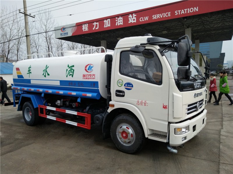 東風(fēng)多利卡（8方）灑水車圖片