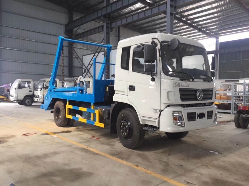 東風(fēng)專底10方擺臂垃圾車