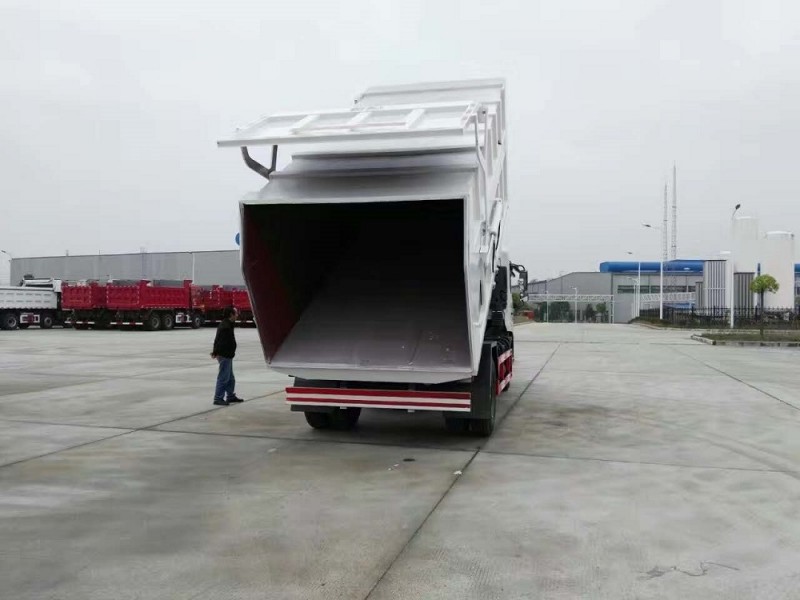 東風(fēng)天錦15-17方對(duì)接垃圾車(chē)