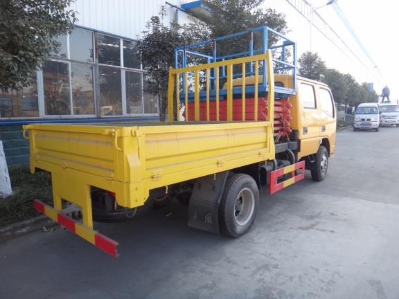 東風雙排座8-10米平臺升降高空作業車 東風雙排座8-10米平臺升降高空作業車圖片