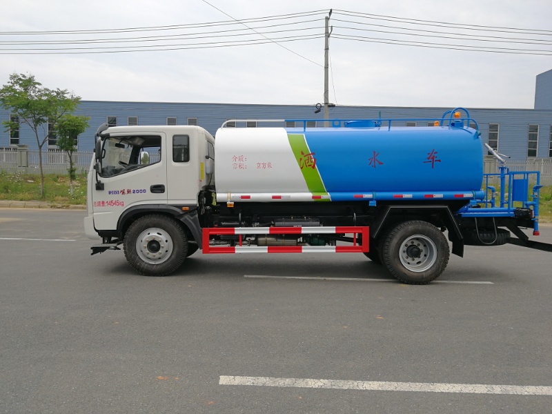 時風(fēng)10噸灑水車圖片