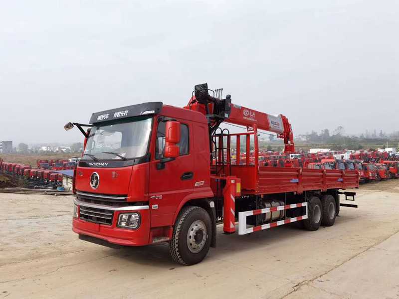 陜汽軒德翼6后八輪隨車吊 陜汽軒德翼6后八輪隨車吊圖片