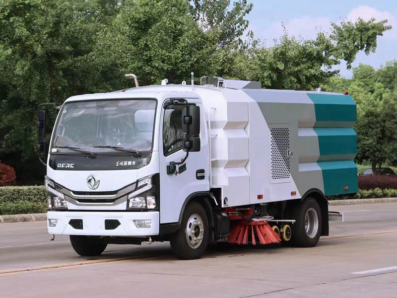 東風(fēng)小多利卡洗掃車（2.5方水2.5方塵）